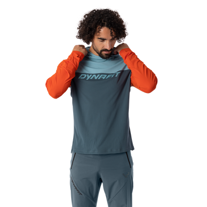 DYNAFIT TRAVERSE SUN HOODY M - HUPPARI UV-SUOJALLA
