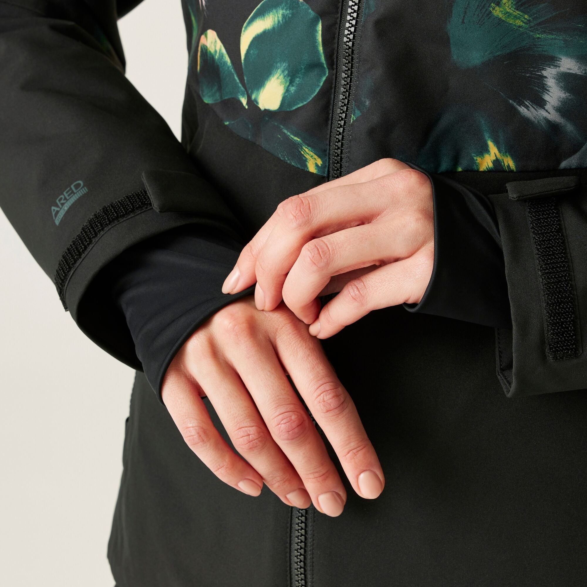 DARE2BE ICED JKT W - LASKUTAKKI