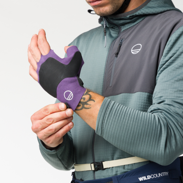 Crack Gloves - Image 5